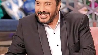 سمع عمر بن الخطاب رضي الله عنه شاب بالمدينة يقول
