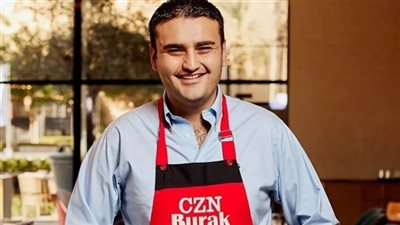 الشيف بوراك يظهر باكي@ا ويرفع قضة على والده لهذا السبب