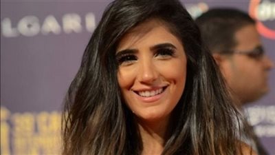 ظهور لـ مي عمر يثير الجدل على مواقع التواصل