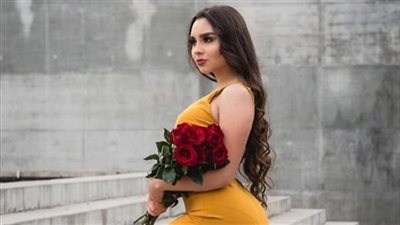 أقنعت الزوجة الجميلة ذات الج0سد الممشوق زوجها المسكين الجزء الأول