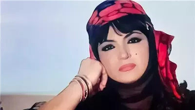 أصبحت عجوز بدينة وفقدت جمالها.. إطلالة مفزعة للفنانة سميرة توفيق بعمر الـ 88 عام.. شاهدوا كيف تغيرت 180 درجة الآن!!