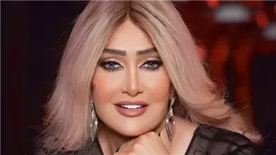 تحول جذري وصاډم غادة عبد الرازق صارت النسخة الثانية من كندة علوش!!.. الفنانة تحير الجميع بشكلها الجديد!! والجمهور: 