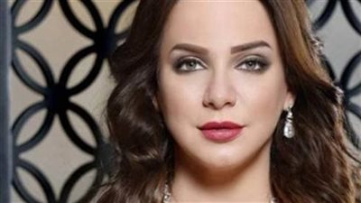 زواج طليق الفنانة سلاف فواخرجي وائل رمضان من اقرب صديقة لها نجمة شهيرة يصدم طليقته والمفاجأة بهوية العروسة جميلة للغاية