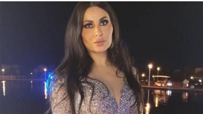 ظهور رومانسي لندى الكامل