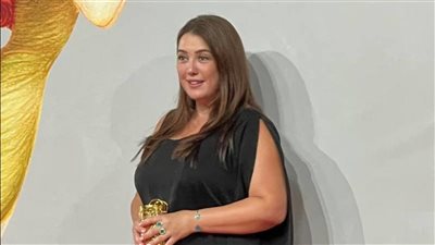 بعد إثارتها للجدل بزيادة وزنها كنده علوش توضح السبب وراء ذلك