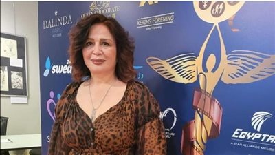 زلة لسان اوقعتها بنيران الانتقادات الفنانة الهام شاهين تفضح نفسها