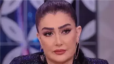غادة عبد الرازق ټنهار على الهواء وتكشف حقيقة زواجها من نجم منتخب مصر في السر!
