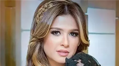 ياسمين عبد العزيز تعلن خبر مفاجئ للجمهور