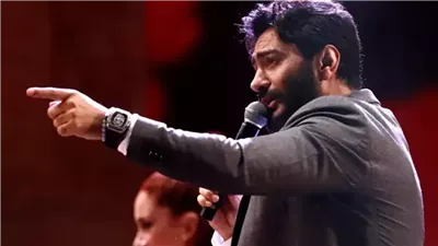 هذه الفنانة الشهيرة التي خربت بيت تامر حسني وطلق زوجته بسببها.. هكذا ظهرت بجانبه واغاضت الجميع! صورة