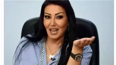 بعمر الخمسة وخمسين عام زفاف الفنانة سمية الخشاب للمرة السادسة يصدم السوشال ميديا لن تتخيل من هو العريس!