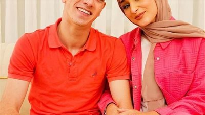 مكس بعد طلاقه من ضحى يعلن خطوبته من فتاه سورية اسمها خديجة !!