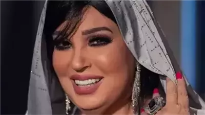 فيفي عبده وإبنتها عزة مجاهد في طريقها الى أحد الفنادق الكبرى بالاسكندرية لهذا السبب المفرح ..!