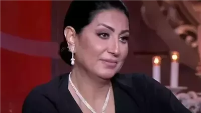 وفاء عامر و فنان شهير