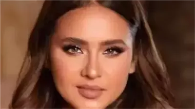 بعد طلاقها.. نيللي كريم تنشر صورة لها وهي تزور معرض لوحات فنية لدعم إبنها..!
