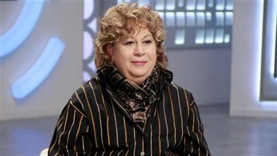 إصابة الفنانة سمية الألفي إثر نشوب حريق بمنزلها