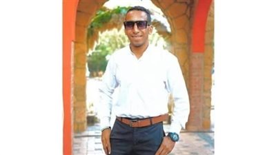 “مش بشحت منك”.. أول تعليق من صاحب واقعة صفع عمرو دياب