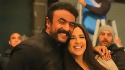 لو طلبت منك فنانة تشتغل معاها وهي على خلاف مع مراتك ياسمين.. توافق؟ إجابة مفاجئة من أحمد العوضي!