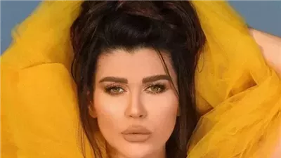 نادين الراسي ټتشاجر مع شابة وتحدث ضجة بفيديو خاص