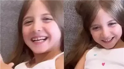 صورة طبق الأصل من أمها.. هذه الطفلة ابنة فنانة مشهورة تشبهها تماما.. من هي؟