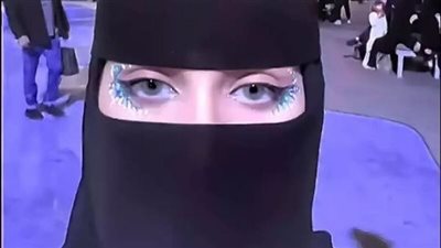 فتاة سعودية أربعينية ترث 26 مليون دولار.. تبحث عن رجل جاد للزواج بها مقابل شرط وحيد.. لن تصدق ما هو