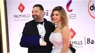 تبت من ليلة الفرح.. صورة للفنان أمير شاهين وزوجته تشعل مواقع التواصل