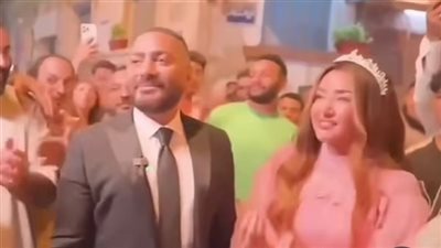 خطوبة تامر حسني وهنا الزاهد تهز مواقع التواصل.. ما القصة؟
