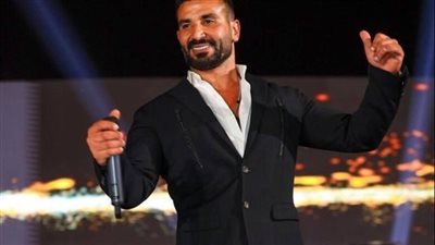 أحمد سعد يحرج عمرو أديب على الهواء.. ماذا حدث؟