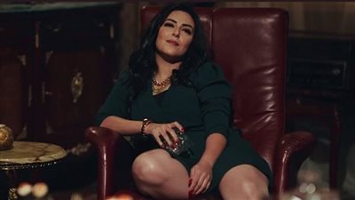صورة نادرة للفنانة نهى عابدين مع ابنها.. لن تصدق من هو والده