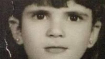 هذه الطفلة البريئة أصبحت من أشهر الفنانات المصرية.. إستطاعت أن تغير بأعمالها بعض القوانين.. زوجة فنان شهير.. خمنوا من تكون!