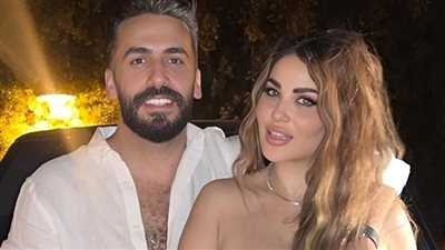 ظهور چرئ لندى الكامل برفقة زوجها يشعل مواقع التواصل