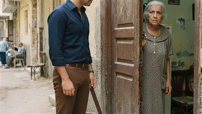 مليونير قرّر زيارة بيت خادمته فجأة وما اكتشفه خلف ذلك الباب غيّر حياته للأبد!